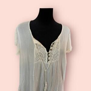 World Unity, white lace, V-neck, rayon lightweight short sleeve, women's size 2X